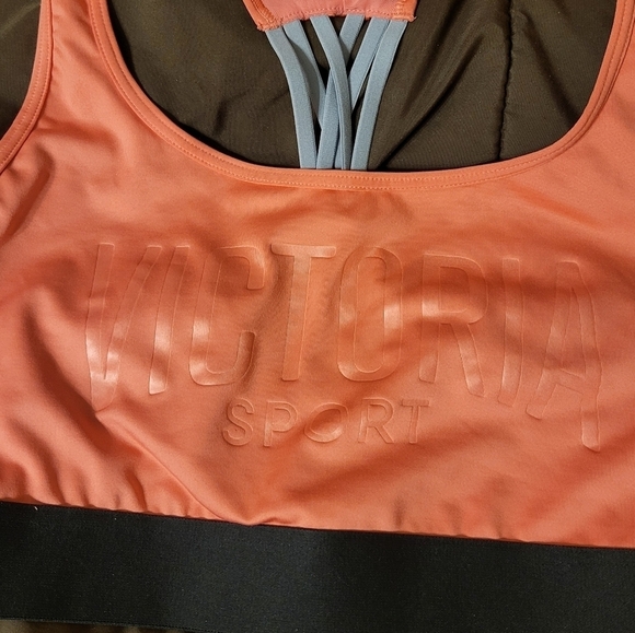 Victoria The Player pink Sports Bra Med - Picture 2 of 10